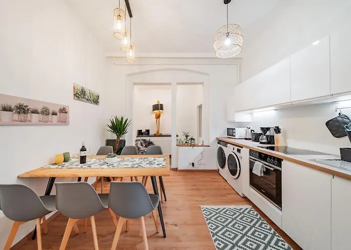 3 Bedrooms - 75sqm - 15 Min. Center
